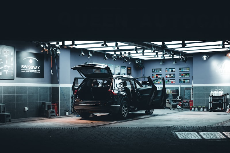 Voiture en garage